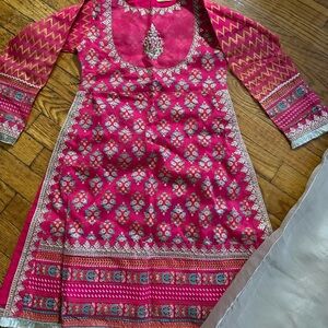 Brand new pretty Pakistani fancy suit for girls